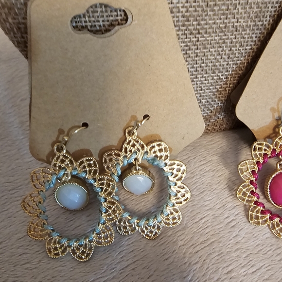 Pale Blue & Vibrant Raspberry Color Earrings - Picture 2 of 3